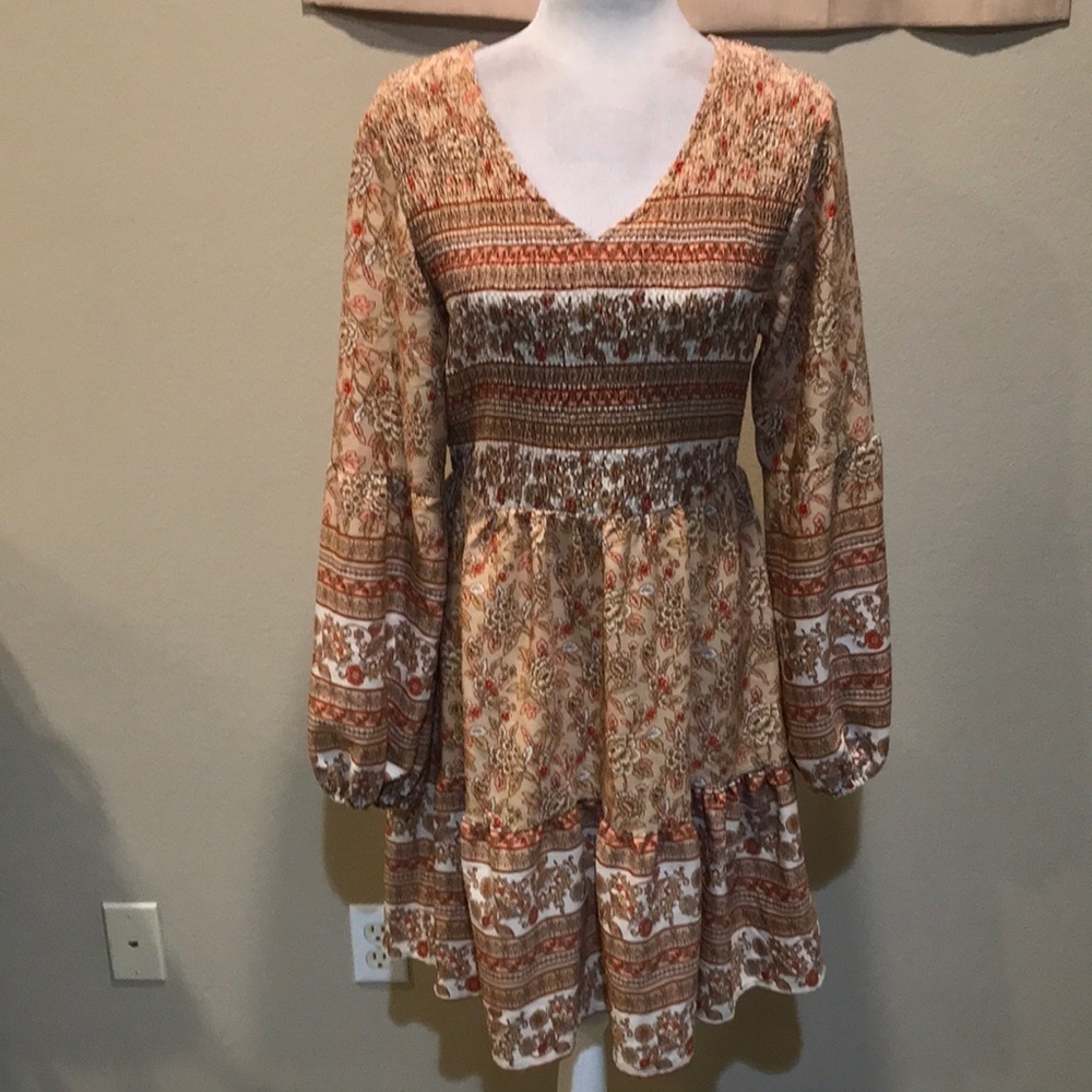 Kirundo Beige/Cream Floral Long Puffed Sleeve Boho Midi Dress w/Layered Hem-L